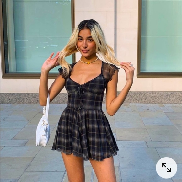 Urban Outfitters Milly Romper - Picture 3 of 6